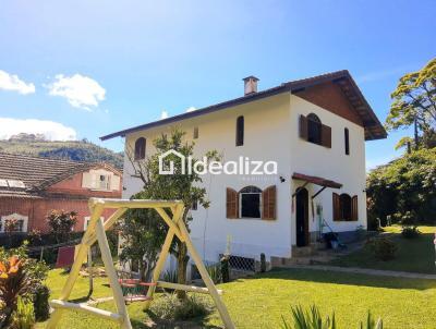 Casa para Venda, em Terespolis, bairro Golfe, 4 dormitrios, 4 banheiros, 1 sute, 2 vagas