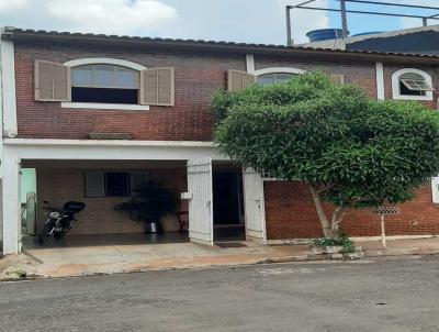 Casa para Venda, em Salto Grande, bairro centro, 4 dormitrios, 2 banheiros, 1 vaga