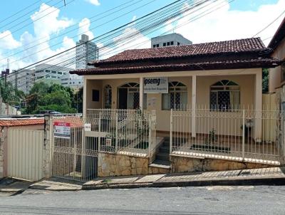 Casa para Venda, em Bom Despacho, bairro Centro, 6 dormitrios, 3 banheiros, 1 sute, 3 vagas