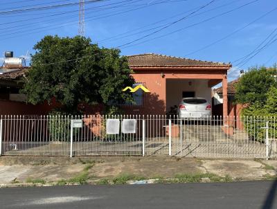 Casa para Venda, em Iper, bairro JD SANTA CRUZ, 3 dormitrios, 2 banheiros, 2 vagas