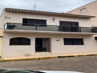 Casa para Venda, em Cachoeira do Sul, bairro Centro, 3 dormitrios, 3 banheiros, 1 sute, 2 vagas