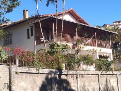 Casa para Venda, em Terespolis, bairro Fazendinha, 4 dormitrios, 2 banheiros, 4 sutes, 2 vagas