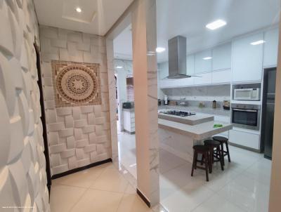 Casa para Venda, em Montes Claros, bairro Monte Carmelo, 4 dormitrios, 3 banheiros, 1 sute, 2 vagas