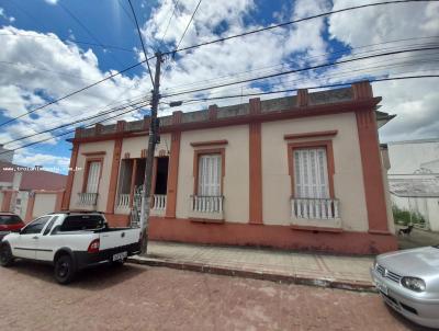 Casa para Venda, em Dom Pedrito, bairro Centro, 4 dormitrios, 3 banheiros