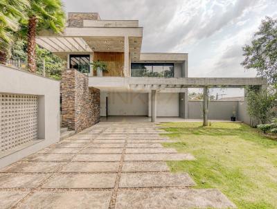 Casa para Venda, em Joinville, bairro Amrica, 4 dormitrios, 6 banheiros, 3 sutes, 4 vagas