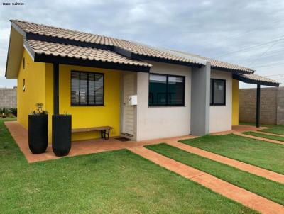 Casa Nova para Venda, em Londrina, bairro Jardim Maria Celina, 3 dormitrios, 1 banheiro, 1 vaga