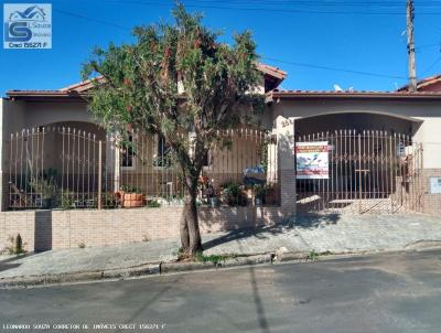 Casa para Venda, em Pinhalzinho, bairro Centro, 3 dormitrios, 2 banheiros, 2 vagas