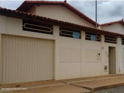 Casa para Venda, em Montes Claros, bairro Accias, 3 dormitrios, 3 banheiros, 1 sute, 2 vagas