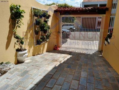Casa 4 dormitórios ou + para Venda, em Bauru, bairro Jardim Estoril, 4 dormitórios, 3 banheiros, 1 suíte, 3 vagas
