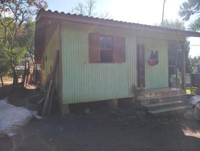 Casa para Venda, em Igrejinha, bairro Invernada, 2 dormitrios, 1 banheiro, 1 vaga
