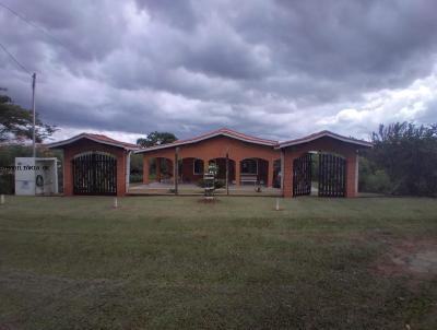 Casa para Venda, em guas de Santa Brbara, bairro Parque dos Lagos, 3 dormitrios, 2 banheiros, 1 sute, 1 vaga