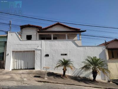 Casa para Venda, em Contagem, bairro Arvoredo, 4 dormitrios, 2 banheiros, 1 sute, 2 vagas