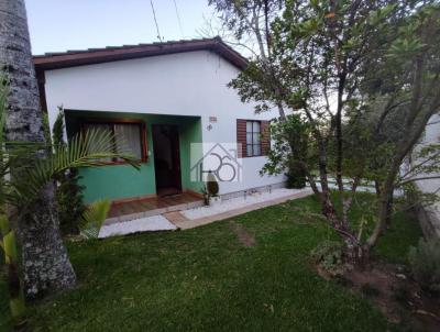 Casa para Venda, em Santa Cruz do Sul, bairro Ana Nery, 3 dormitrios, 2 banheiros, 2 vagas