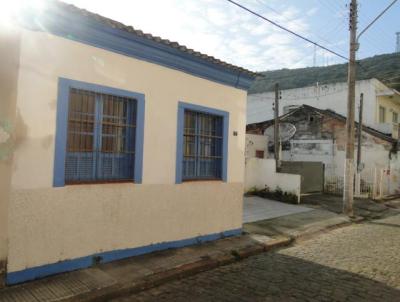 Casa para Venda, em Laguna, bairro Centro, 5 dormitórios, 3 banheiros, 4 vagas