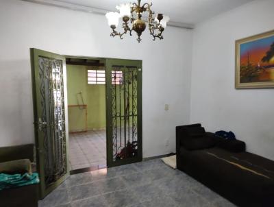 Casa para Venda, em So Joo da Boa Vista, bairro Centro, 3 dormitrios, 2 banheiros, 3 vagas