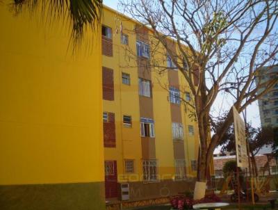 Apartamento para Venda, em Trs Rios, bairro Centro, 2 dormitrios, 1 banheiro, 1 vaga