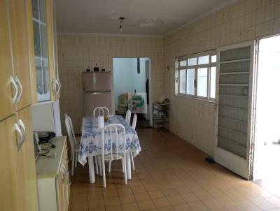 Casa para Venda, em Mogi das Cruzes, bairro Centro, 2 dormitrios, 2 banheiros, 1 vaga