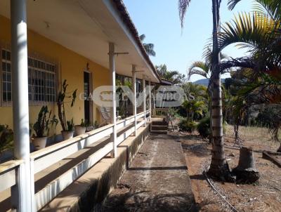 Chcara para Venda, em Caldas, bairro Rural, 3 dormitrios, 2 banheiros, 10 vagas