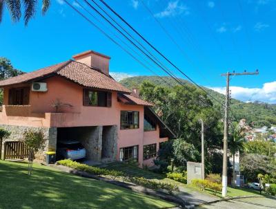 Casa para Venda, em Florianpolis, bairro Sambaqui, 3 dormitrios, 3 banheiros, 1 sute, 3 vagas