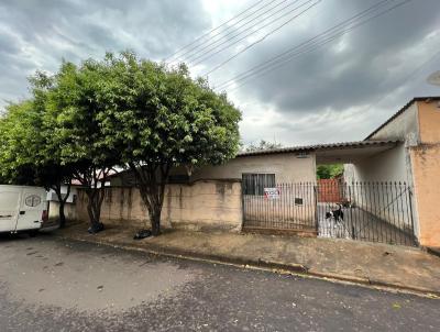 Casa para Venda, em Pirapozinho, bairro Vila Soler, 3 dormitrios, 2 banheiros, 2 vagas