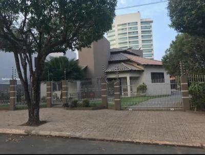 Casa Alto Padro para Venda, em Lucas do Rio Verde, bairro Pioneiro, 4 dormitrios, 2 banheiros, 1 sute, 1 vaga