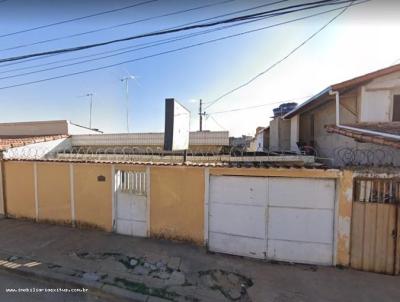 Casa para Venda, em Montes Claros, bairro Vila Guilhermina, 3 dormitrios, 2 banheiros, 1 sute, 2 vagas