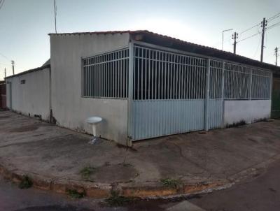 Casa para Venda, em Braslia, bairro Recanto das Emas, 3 dormitrios, 2 banheiros, 1 sute, 4 vagas