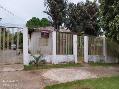 Casa 3 dormitrios para Venda, em Lucas do Rio Verde, bairro Pioneiro, 3 dormitrios, 1 banheiro