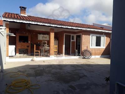 Casa para Venda, em So Pedro, bairro Jd. Botnico, 2 dormitrios, 2 banheiros, 1 sute, 1 vaga