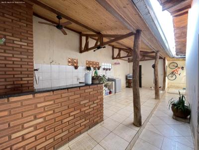 Casa para Venda, em Regente Feij�, bairro Res. Antonio Ledesma Medina (Novo teto), 3 dormit�rios, 1 banheiro, 1 su�te, 2 vagas