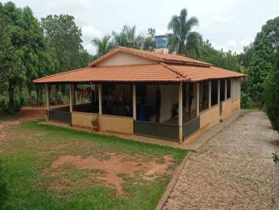 Chcara para Venda, em Bom Despacho, bairro Cristais, 3 dormitrios, 1 banheiro, 5 vagas