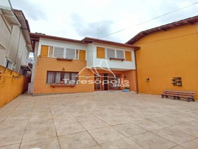 Casa em Condomnio para Venda, em Terespolis, bairro Alto, 4 dormitrios, 2 banheiros, 2 vagas