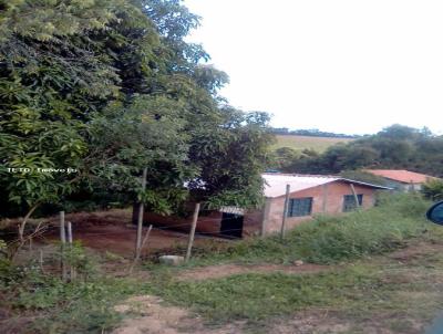 Casa para Venda, em Coronel Xavier Chaves, bairro Cachoeira, 2 dormitrios, 1 banheiro