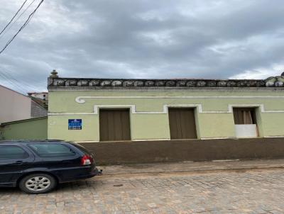 Casa para Locao, em Abre Campo, bairro Centro, 2 dormitrios, 1 banheiro