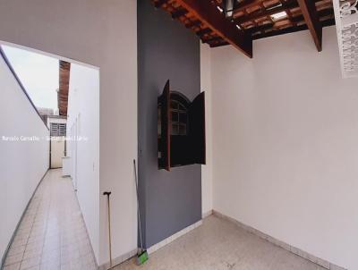 Casa para Venda, em Taubat, bairro Jardim Ana Emlia, 3 dormitrios, 1 banheiro, 1 sute, 2 vagas