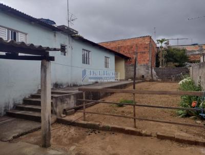 Casa para Venda, em Mogi das Cruzes, bairro Alto Ipiranga, 2 dormitrios, 1 banheiro, 2 vagas