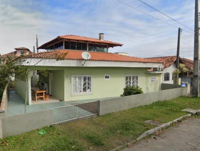 Casa para Venda, em Balnerio Barra do Sul, bairro Centro, 4 dormitrios, 1 banheiro, 3 vagas