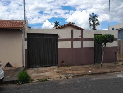 Casa para Venda, em Araguari, bairro Independncia, 2 dormitrios, 1 banheiro, 2 vagas