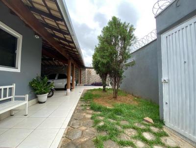 Casa para Venda, em Montes Claros, bairro Canelas, 3 dormitrios, 2 banheiros, 1 sute, 4 vagas