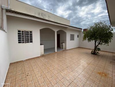 Casa para Venda, em Presidente Prudente, bairro Residencial Universitario, 3 dormitrios, 3 banheiros, 1 sute, 2 vagas