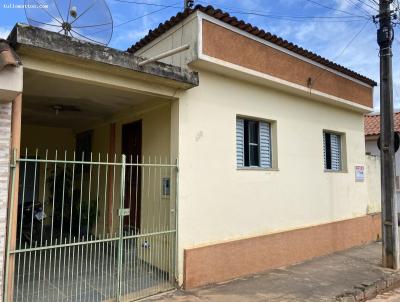 Casa para Venda, em Ervlia, bairro Centro, 3 dormitrios, 2 banheiros, 1 vaga