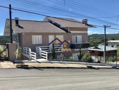 Casa para Venda, em Bento Gonalves, bairro Santa Marta, 3 dormitrios, 1 banheiro, 2 vagas