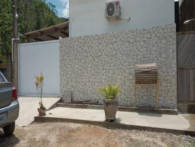 Casa para Temporada, em Ubatuba, bairro Praia da Lagoinha, 2 dormitrios, 1 banheiro, 1 sute, 2 vagas