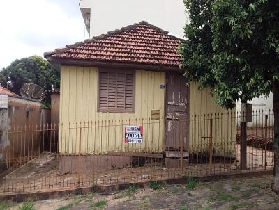 Casa para Locao, em Pirapozinho, bairro Centro, 2 dormitrios, 1 banheiro