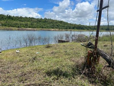 Chcara para Venda, em Chapada dos Guimares, bairro gua Fria, 2 dormitrios, 1 banheiro, 1 sute