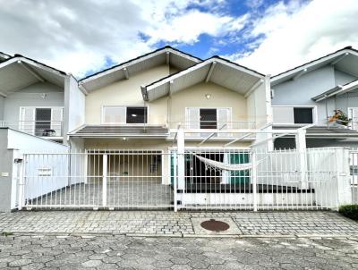 Sobrado Geminado para Venda, em Joinville, bairro Anita Garibaldi, 3 dormitrios, 3 banheiros, 1 sute, 2 vagas