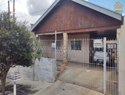 Casa para Venda, em Matão, bairro Jardim Brasil, 2 dormitórios, 1 banheiro, 3 vagas