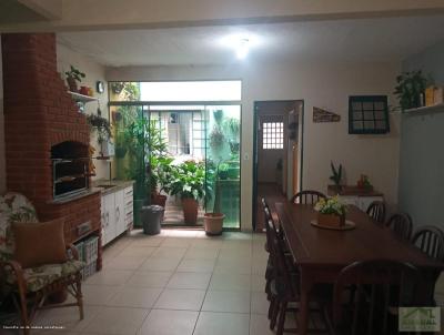 Casa / Sobrado para Venda, em Caieiras, bairro Jardim Nova Era, 2 dormitrios, 2 banheiros, 1 vaga