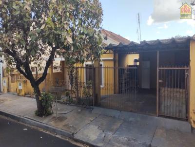 Casa para Venda, em Matão, bairro Vila Guarani, 6 dormitórios, 3 banheiros