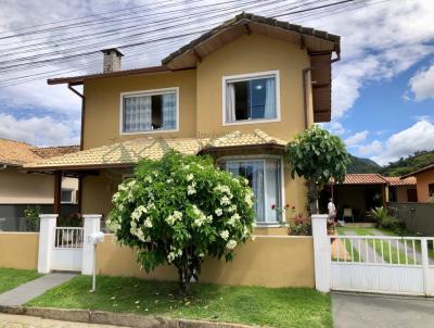 Casa em Condomnio para Venda, em Terespolis, bairro Vargem Grande, 4 dormitrios, 3 banheiros, 1 sute, 2 vagas